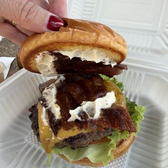 Maui Burgers - Bacon Lovers Burger - Burgers Near Me - Kihei, Hawaii Maui Burgers - Bacon Lovers Burger - Burgers Near Me - Kihei, Hawaii