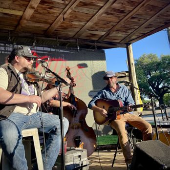 Willie's Joint Bar and Grill - Live music - Bars Near Me - Buda, Texas Willie's Joint Bar and Grill - Live music - Bars Near Me - Buda, Texas