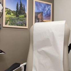 Everett Clinic-Lake Stevens - Fancy rooms and equipment