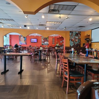 Mango's Mexican Restaurant - Open floor plan with bar in back corner - Mexican Near Me - Louisville, Kentucky Mango's Mexican Restaurant - Open floor plan with bar in back corner - Mexican Near Me - Louisville, Kentucky