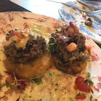 FINKA Table & Tap - Vaca frita tostones. Delicioso - Asian Fusion Near Me - Miami, Florida FINKA Table & Tap - Vaca frita tostones. Delicioso - Asian Fusion Near Me - Miami, Florida