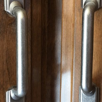 Re-New Cabinets - Handles not level - General Contractors Near Me - Chandler, Arizona Re-New Cabinets - Handles not level - General Contractors Near Me - Chandler, Arizona