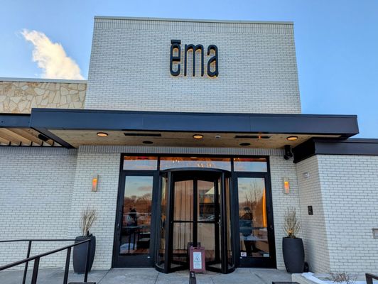 Ēma Glenview by null