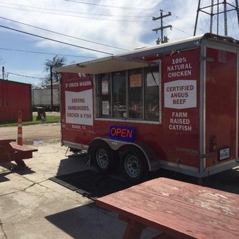 D Chuck Wagon - Food Trucks Near Me - Manor, Texas D Chuck Wagon - Food Trucks Near Me - Manor, Texas