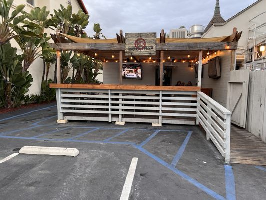 Knockout Pizza by null