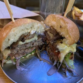 Perihelion Brewery - Beacon Burger with substitutions - Burgers Near Me - Seattle, Washington
