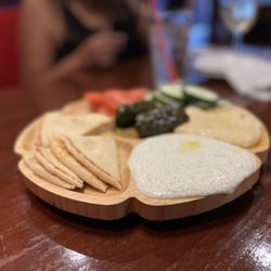 Istanbul Mediterranean Cuisine & Bar - Combo Appetizer