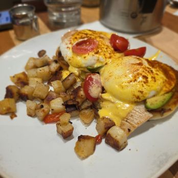 Home Grown - Turkey w/ Avocado Friends with Benedicts - Coffee & Tea Near Me - West Des Moines, Iowa