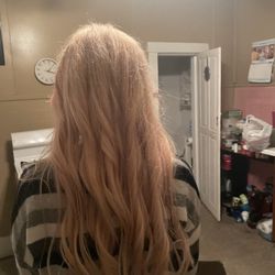 Bombshell Beauty Parlor