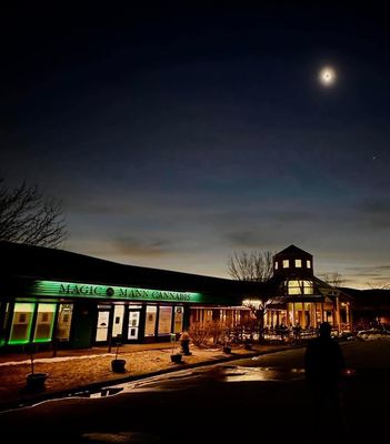 MAGIC MANN - Updated January 2026 - 21 Essex Way, Essex Junction