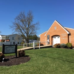 Central Church of Christ - This is the congregations building from the right, as seen by one coming down Country Club Road or from North Carlton Street.