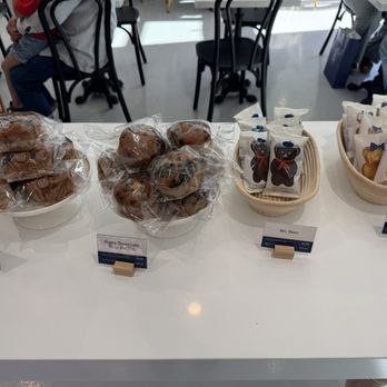 Paris Baguette - Vegan options and bear cookies - Bakeries Near Me - Santa Rosa, California Paris Baguette - Vegan options and bear cookies - Bakeries Near Me - Santa Rosa, California