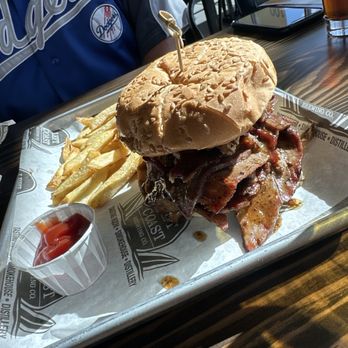 Left Coast Brewing - Tri tip - Distilleries Near Me - Ontario, California Left Coast Brewing - Tri tip - Distilleries Near Me - Ontario, California