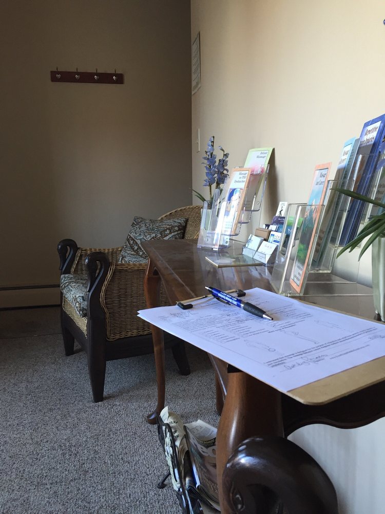 JUST BREATHE MASSAGE Updated October 2024 231 Warren Ave, East