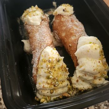 Via Roma Pizzeria - Canoli - Italian Near Me - Lincoln, California Via Roma Pizzeria - Canoli - Italian Near Me - Lincoln, California