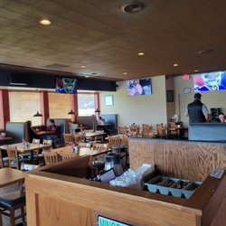 Big Red's Bar and Grill - Interior