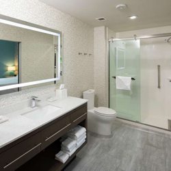 Home2 Suites by Hilton Owasso - Guest room bath