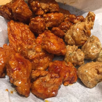 Buffalo Wild Wings - Should have gotten traditional. - Sports Bars Near Me - Ewa Beach, Hawaii