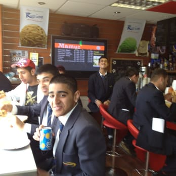 Mamuz - Lads enjoying there daddy burgers - Fast Food Near Me - Dewsbury, XWY Mamuz - Lads enjoying there daddy burgers - Fast Food Near Me - Dewsbury, XWY