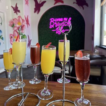 Madres Brunch - Breakfast & Brunch Near Me - Bellflower, California Madres Brunch - Breakfast & Brunch Near Me - Bellflower, California