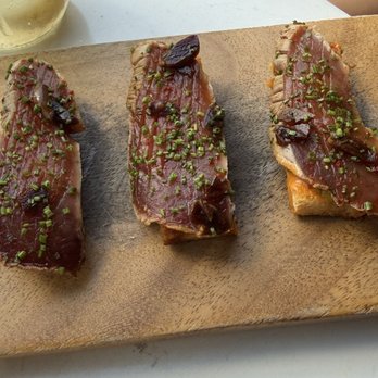 The Pig & The Lady - Ahi tataki toast - Vietnamese Near Me - Honolulu, Hawaii The Pig & The Lady - Ahi tataki toast - Vietnamese Near Me - Honolulu, Hawaii