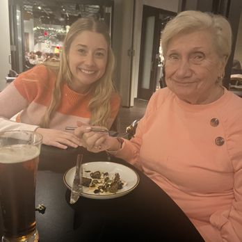 Heck’s Cafe - Grandma with granddaughter - New American Near Me - Beachwood, Ohio