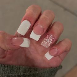 Charlie's Nail & Spa - A full on scope of terrible shaping and terrible nail painting