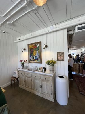 The Yellow Table Café by null