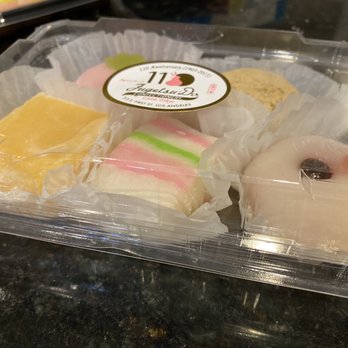 Fugetsu-Do - Candy Stores Near Me - Los Angeles, California