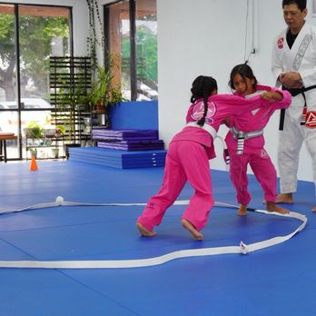 Gracie Barra - Brazilian Jiu-jitsu Near Me - El Monte, California Gracie Barra - Brazilian Jiu-jitsu Near Me - El Monte, California