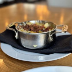 Benchmark Restaurant - Mac and cheese topped with bacon
