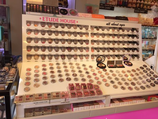 Etude House & Innisfree by null