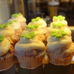 Lola's Cupcakes