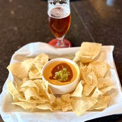 BJ's Restaurant & Brewhouse - BJ's committed double ipa & Sriracha Queso Dip With Piranha Pale Ale Chili