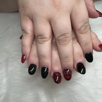 R A Nails - Full set with Gel manicure and a Halloween design on two fingers. Loved it! - Nail Salons Near Me - Roseville, California R A Nails - Full set with Gel manicure and a Halloween design on two fingers. Loved it! - Nail Salons Near Me - Roseville, California