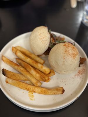 Farzi Café by null
