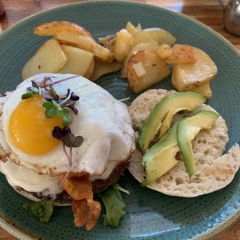 Hatch 44 Cafe - Look at that egg!!! ;) Perfection !!! (Next time I'm getting those potatoes well done) - Cafes Near Me - Metuchen, New Jersey