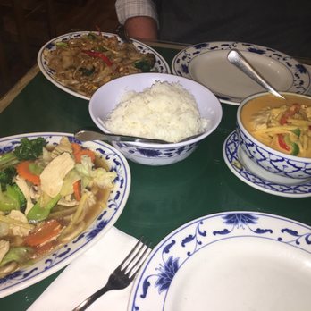 Koong Thong Thai Cuisine - Mixed veggie deluxe , red curry, and drunkard noodles - Thai Near Me - Auburn, Washington