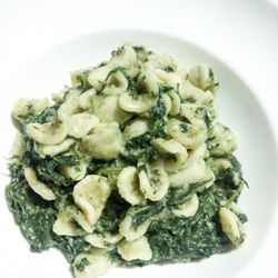 Da Bari - Orecchiette con cima di rapa