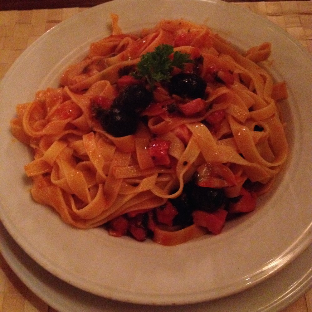 Il Calzone - Pasta Amatriciana with tagliatelle. - Italian Near Me - Kraków, Massachusetts Il Calzone - Pasta Amatriciana with tagliatelle. - Italian Near Me - Kraków, Massachusetts