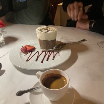 Le Canard-Enchaine - Mouse - French Near Me - Kingston, New York