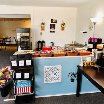 Louisa Farm Stand & Cafe - Coffee & Tea Near Me - Louisa, Virginia Louisa Farm Stand & Cafe - Coffee & Tea Near Me - Louisa, Virginia