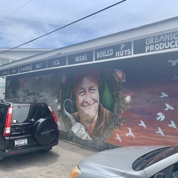 Bert's Market - Grocery Near Me - Folly Beach, South Carolina
