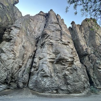 Balanced Rock & Balanced Rock Park - Hiking Near Me - Buhl, Idaho