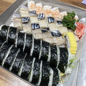 Sakae Sushi - California rolls, saba, and ebi - Japanese Near Me - Gardena, California