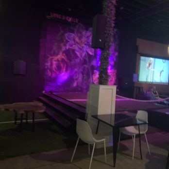 Love And Exile - Outside stage for performances - Wine Bars Near Me - Nashville, Tennessee Love And Exile - Outside stage for performances - Wine Bars Near Me - Nashville, Tennessee