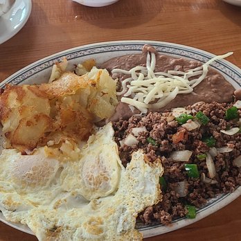 Elmers Dinner - Piccadillo breakfast. - Breakfast & Brunch Near Me - El Paso, Texas Elmers Dinner - Piccadillo breakfast. - Breakfast & Brunch Near Me - El Paso, Texas