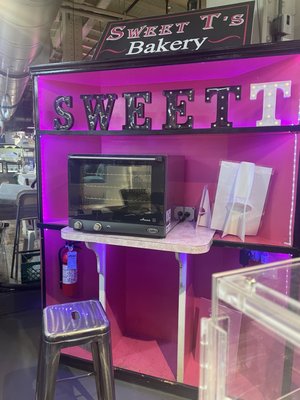 Sweet T's Bakery & Snack Shop by null