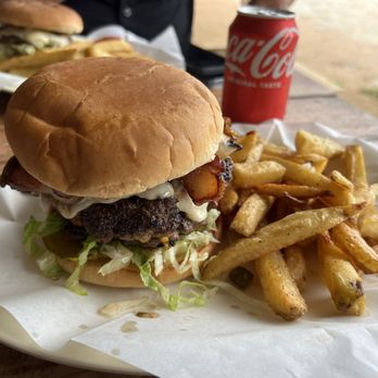 Jimmy's Big Burger - Food Trucks Near Me - Austin, Texas Jimmy's Big Burger - Food Trucks Near Me - Austin, Texas