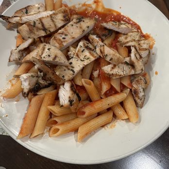 il Canale - SPECIAL SELECTION Penne with grilled chicken - Italian Near Me - Washington, DC, District of Columbia